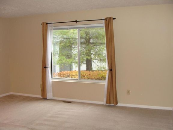 4th image of 6925 Muirfield Dr