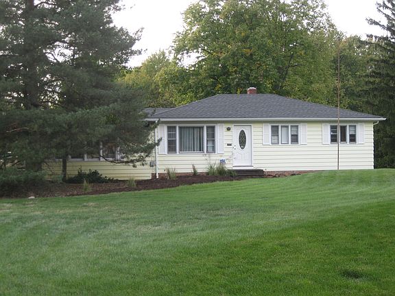 4th image of 10930 Gregory Ln