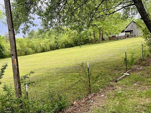 2nd image of 7526 Johnny Crow Rd