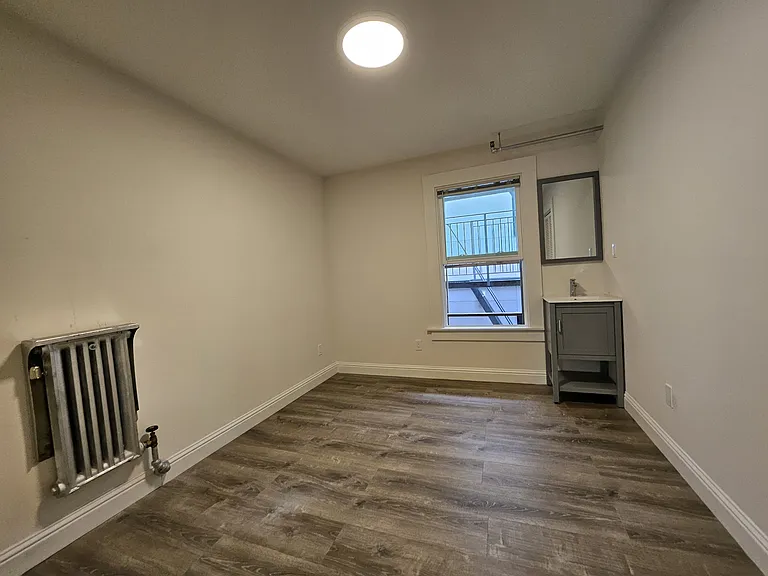 1028 Pine St #40 — Photo 16
