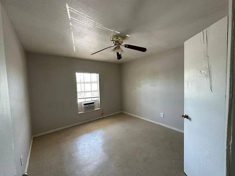220 Pinckney St #F — Photo 7