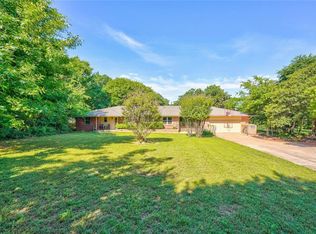2521 N Mistletoe Ln, Edmond, OK 73034