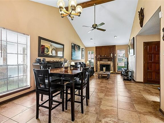 4th image of 1817 Satsuma Ave