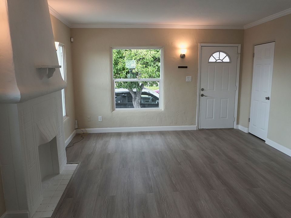1st image of 2600 56th Ave