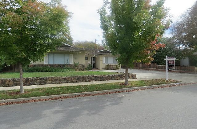 2nd image of 1502 Teresita Dr