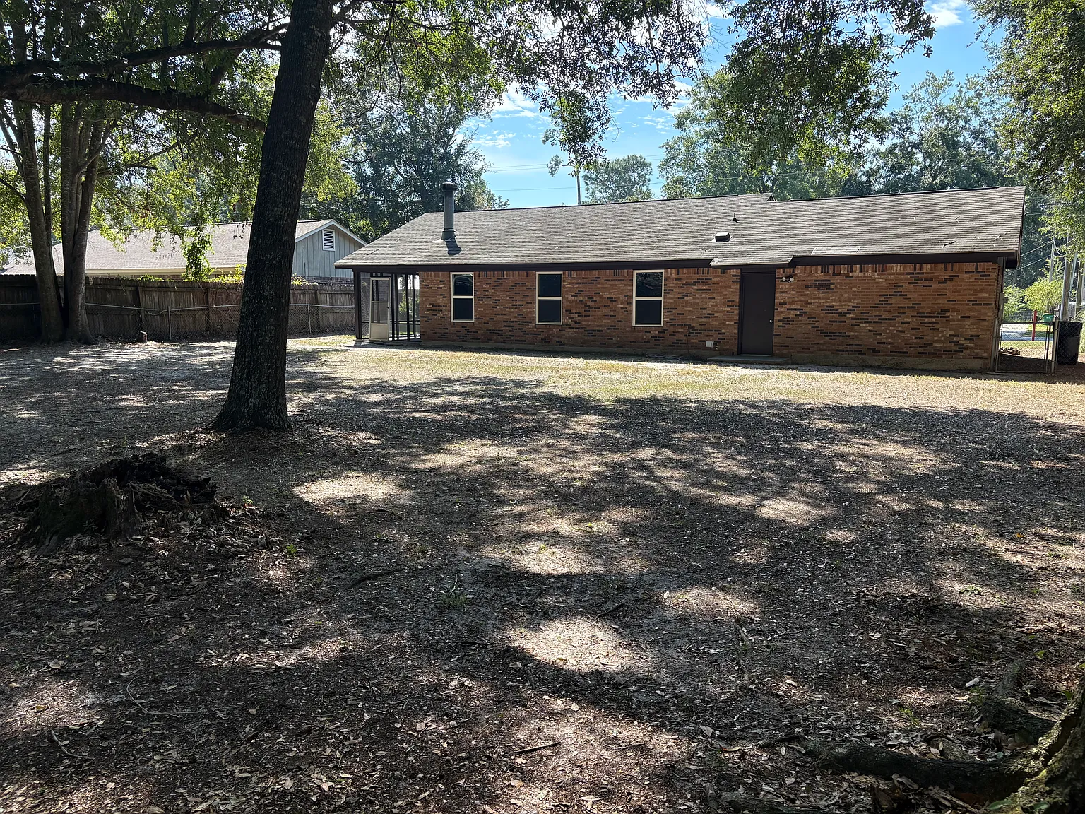 3 bed, 1388 sqft, $1,850 — Photo 3
