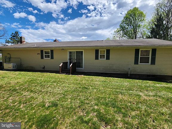 4th image of 4309 Old Fields Rd