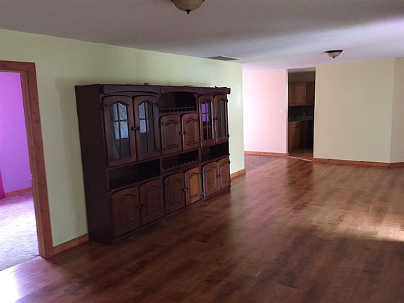 4th image of 7935 W County Road 400 N