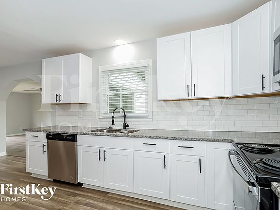 5th image of 2816 Scarlet Cir