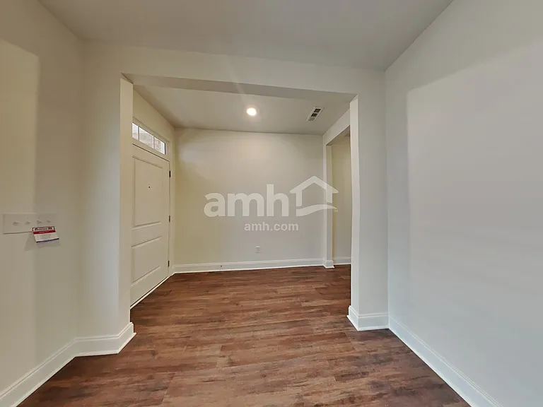 130 Marin Dr — Photo 9