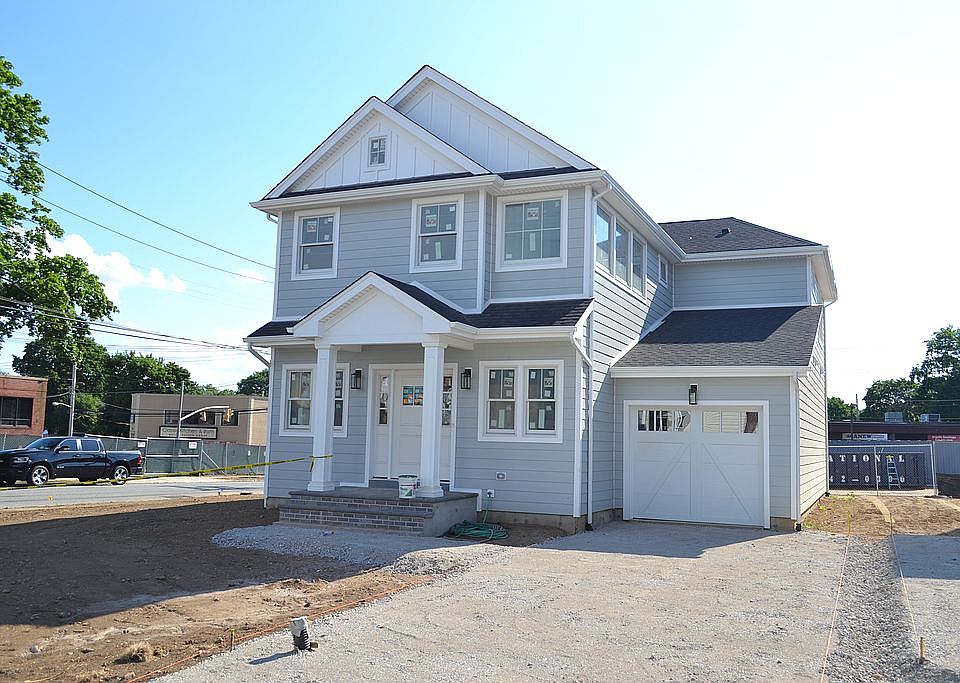 1st image of 1 Madison Pl