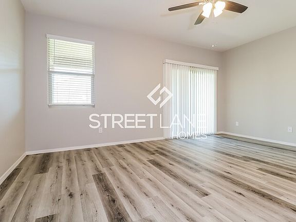 3rd image of 30896 W Fairmount Ave