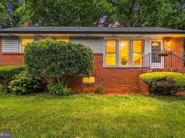8408 Carrollton Pkwy, Hyattsville, MD 20784