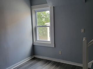 10 6th St #B, Ansonia, CT 06401