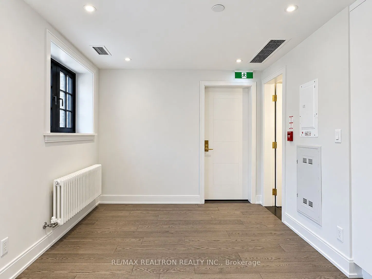 Studio, $2,295 — Photo 4