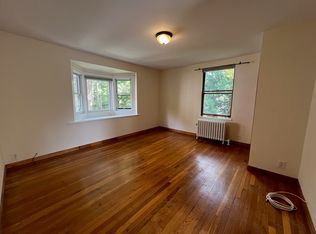 39-51 47th St #2R, Sunnyside, NY 11104
