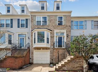 5811 Clapham Rd, Alexandria, VA 22315