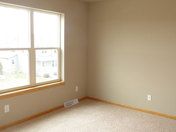 3rd image of 9302 Briar Haven Dr