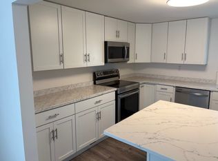 1240 E North St, Crown Point, IN 46307