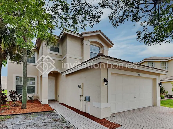 12611 SW 42nd St, Hollywood, FL 33027
