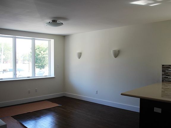 2nd image of 832 Hicks St #Exr