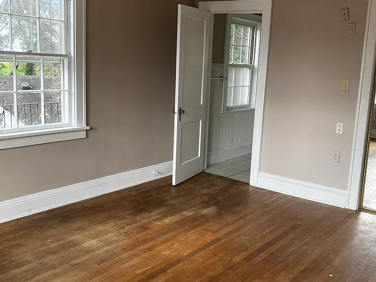 736 E 11th Ave — Photo 13