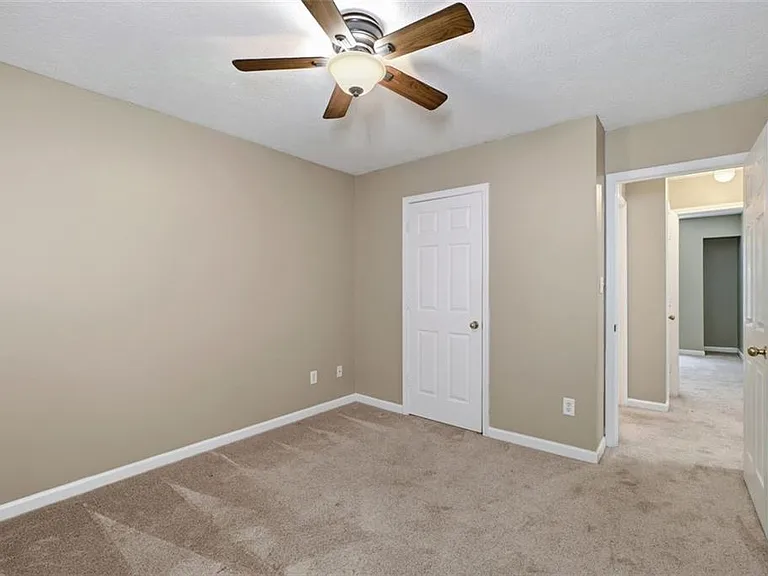 800 Revena Dr — Photo 23
