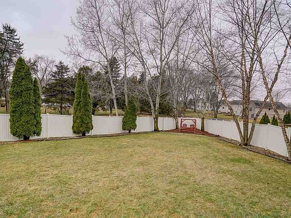 3rd image of 5403 Calico Ct