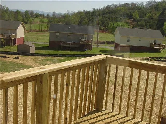 3 bed, 1028 sqft, $1,700 — Photo 2