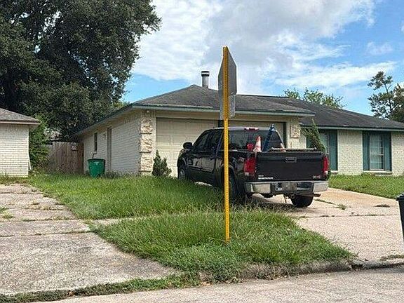 3rd image of 6415 Lynngate Dr