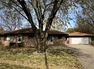 703 Dixon Ave, Rock Falls, IL 61071