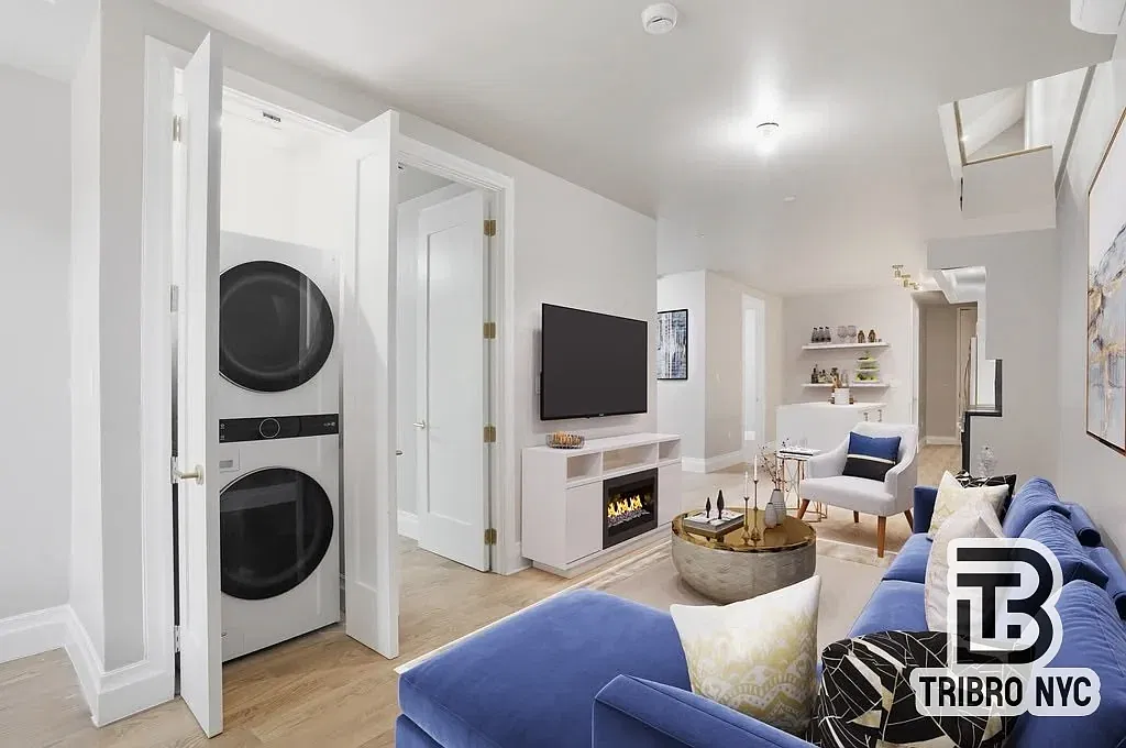 181 Greenpoint Ave — Photo 3