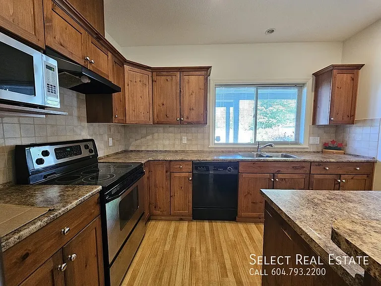 3544 Bassano Ter — Photo 6
