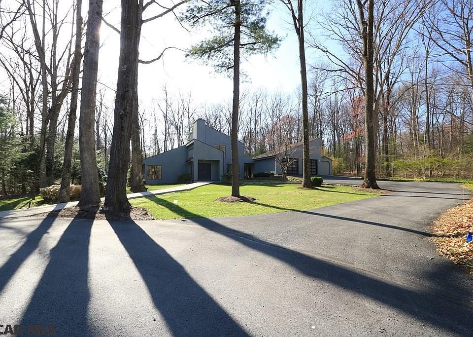 1st image of 2638 Acacia Dr
