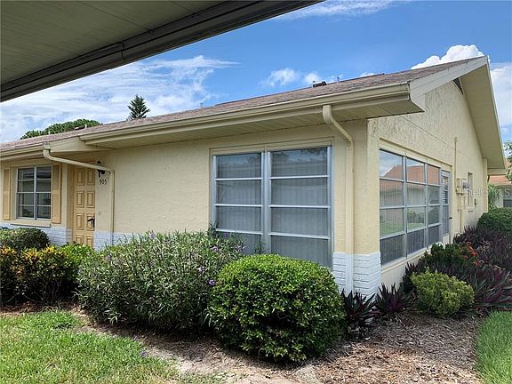 4th image of 905 Holford Ct