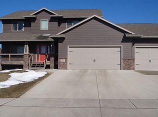 512 S Discovery Ave, Sioux Falls, SD 57106