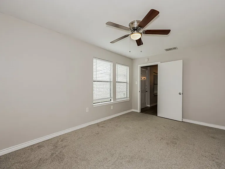 522 Chancellorsville Dr — Photo 11