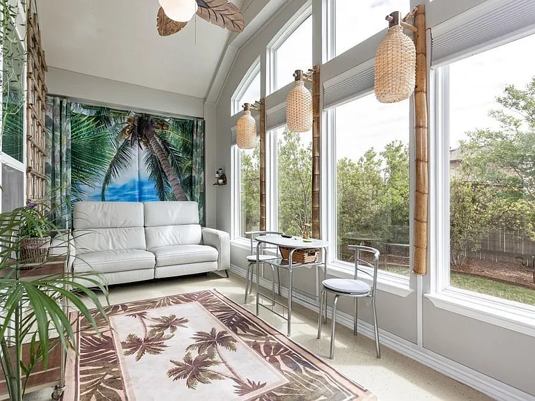 8045 Arezzo Dr — Photo 2
