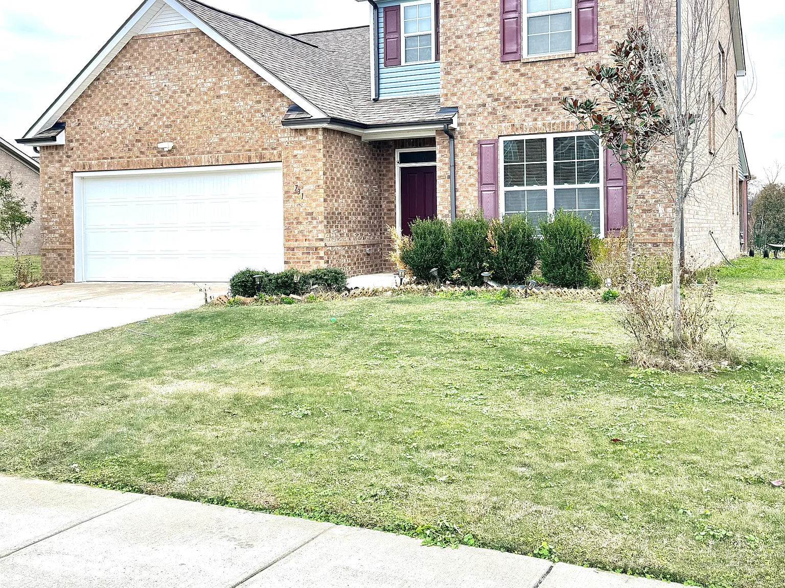 6 bed, 2638 sqft, $2,900 — Photo 2