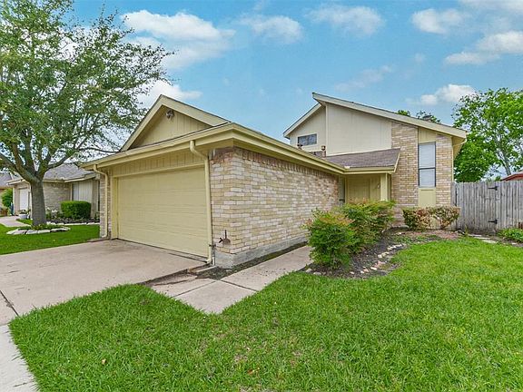2nd image of 13430 Clarewood Dr