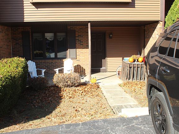 2nd image of 5447 Doral Dr