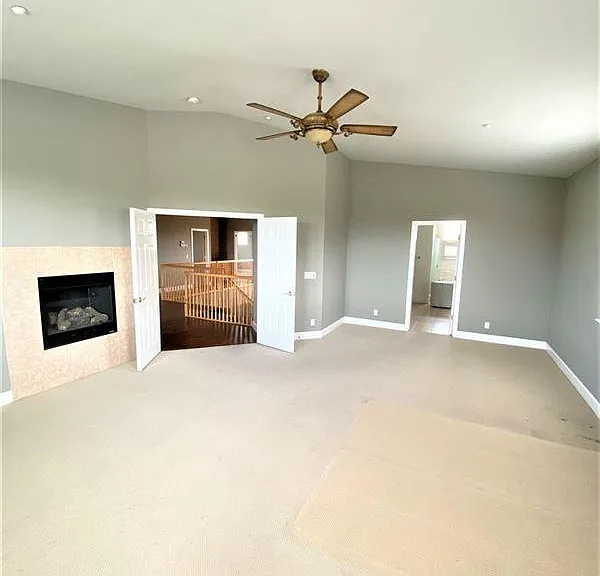 1129 Platinum St — Photo 9