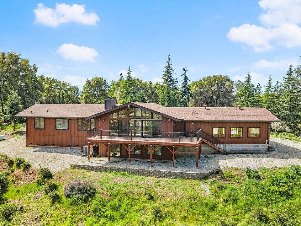 1st image of 24717 Rodeo Flat Rd