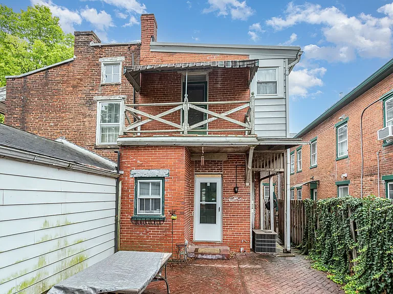 273 S Hanover St — Photo 25