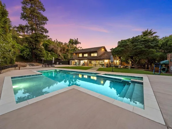 20 Lake Helix Dr, La Mesa, CA 91941