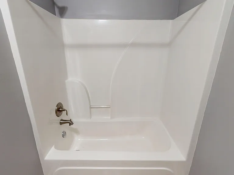 415 Melison Dr — Photo 20