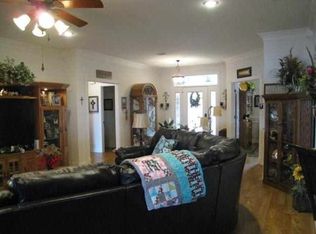 2066 Fawn Crossing Rd, Gilmer, TX 75644