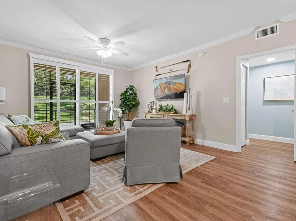11790 SAINT ANDREWS Place #102, Wellington, FL 33414