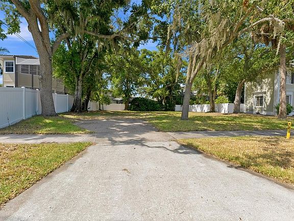 4th image of 5010 W Azeele St Lot 2
