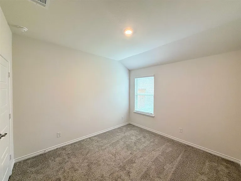 6233 Lassen Ct — Photo 30